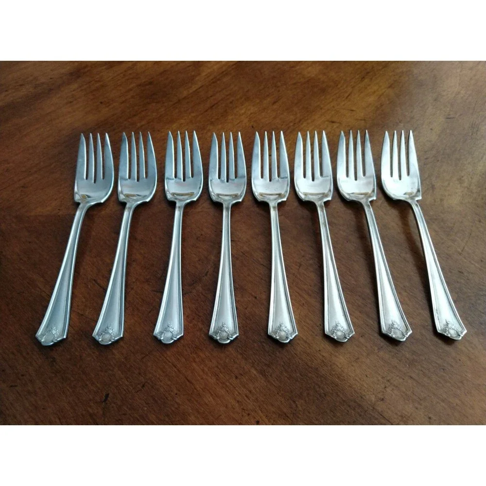 Lot of 8 Wm. Rogers Ashland Silverplate Salad Forks 1914 5.9